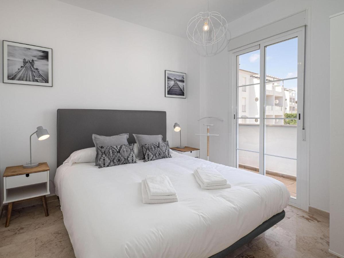 Small Oasis 2375 Sea View Манилва Экстерьер фото